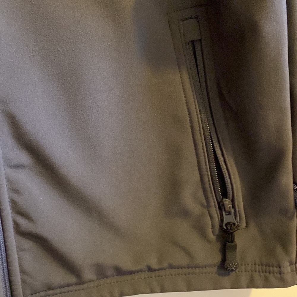 Great multi season M boys gray jacket. - Picture 3 of 9